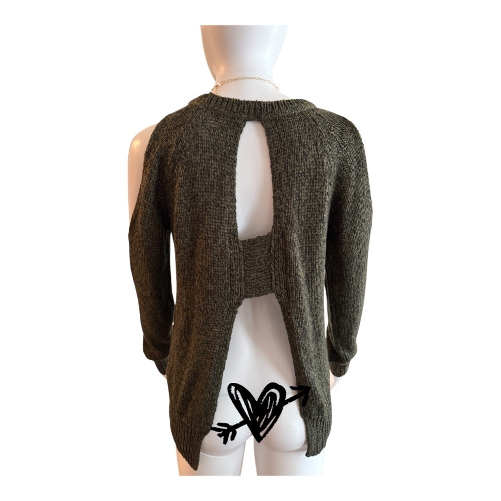 Cotton by RD, Open back/cold shoulder green acrylic sweater, size x-small - Picture 3 of 5